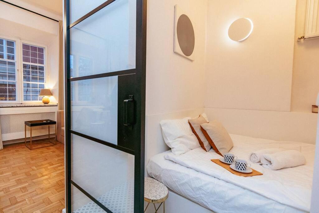 Charming Apartment Next To The Old Town! Варшава Екстер'єр фото